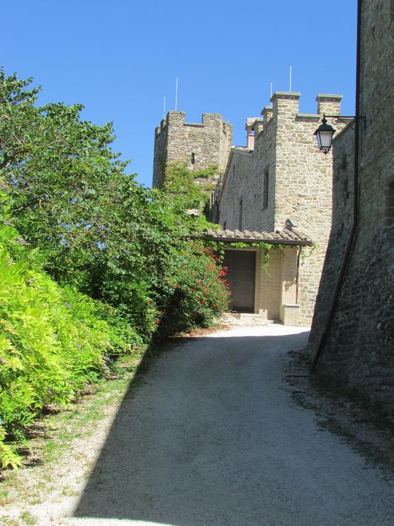 Agriturismo Dea Valfabbrica Eksteriør billede